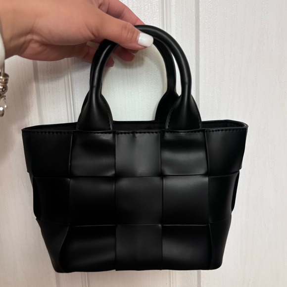 Hand Bag - Picture 2 of 5